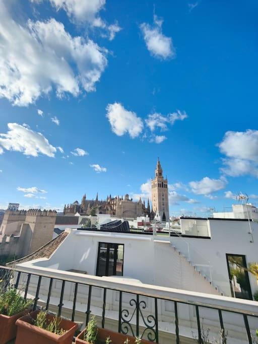 Lovely 1-Bedroom Loft With Terrace. Amazing View. Sevilla Eksteriør bilde